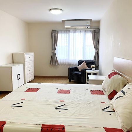 Charming Resident At Ekkamai From Studio Unit Up To 2 Bedroom Apartment Bangkok Exterior foto