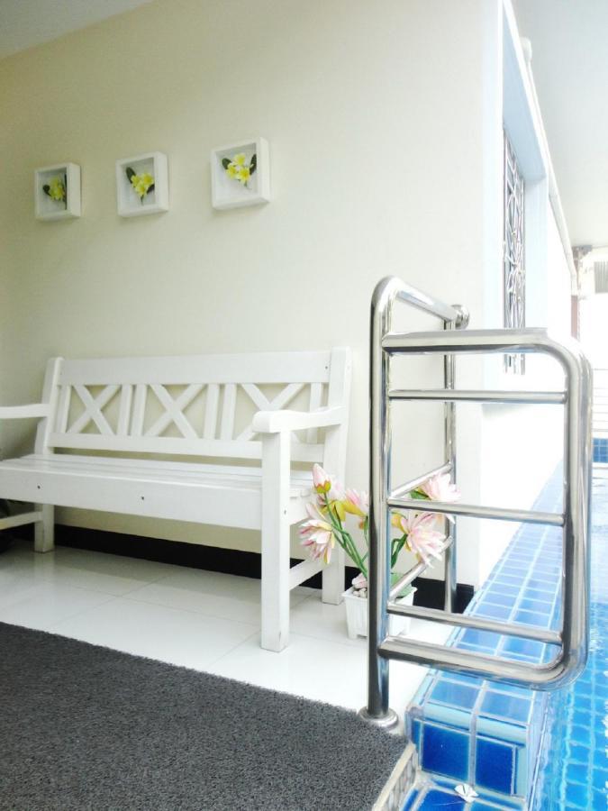 Charming Resident At Ekkamai From Studio Unit Up To 2 Bedroom Apartment Bangkok Exterior foto